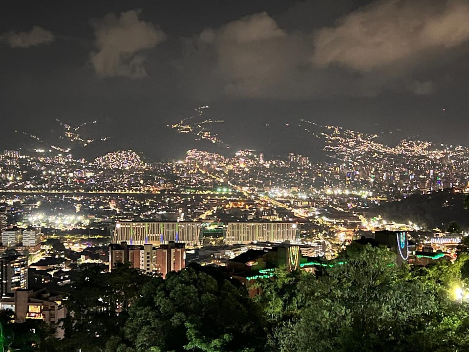 Medellin TRIP CITY parque lleras poblado palmas Apartment in Medellin