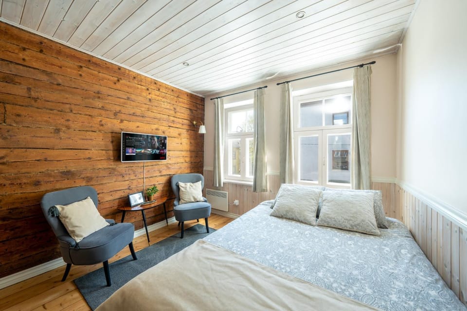 Garden Studio next to Telliskivi & Old Town Apartment in Tallinn
