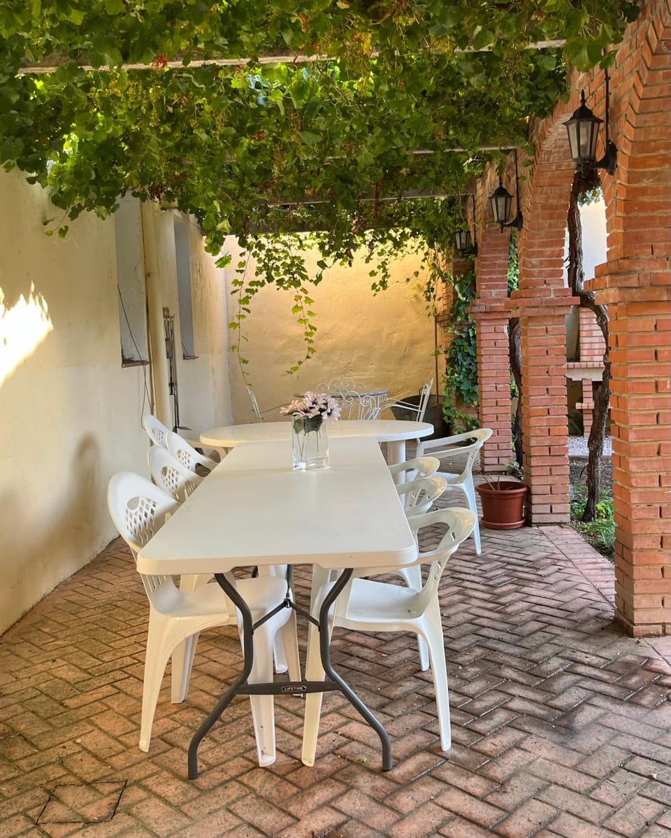 Patio, Garden, Dining area