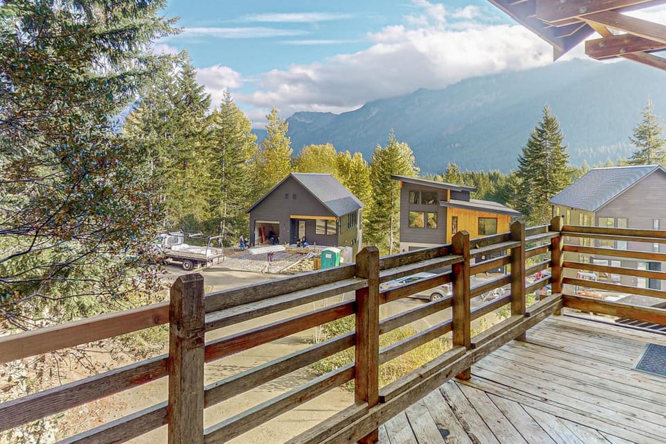 Hyak House House in Snoqualmie Pass