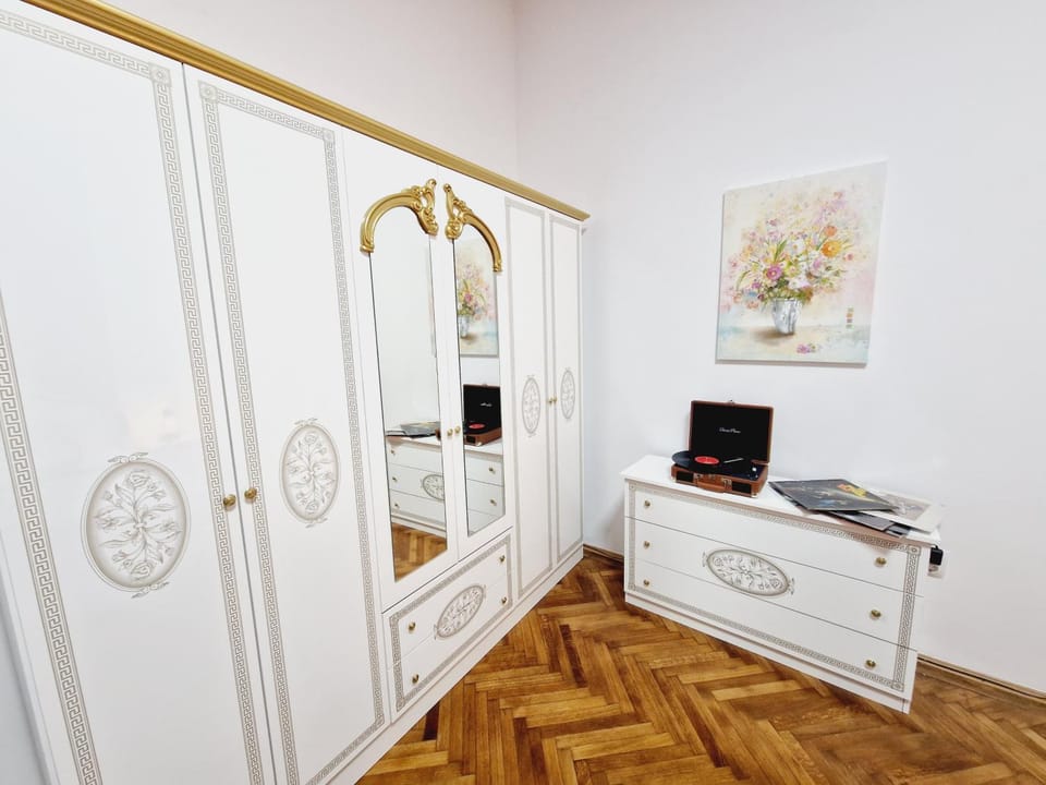 Royal 5* mansion near central square Villa in Cluj-Napoca