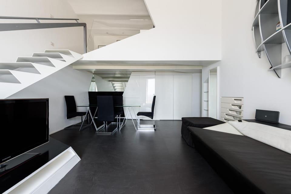 Bed, TV and multimedia, Photo of the whole room, Seating area