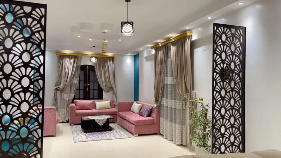 El Hady Apartments with Swimming Pool Apartment in Luxor