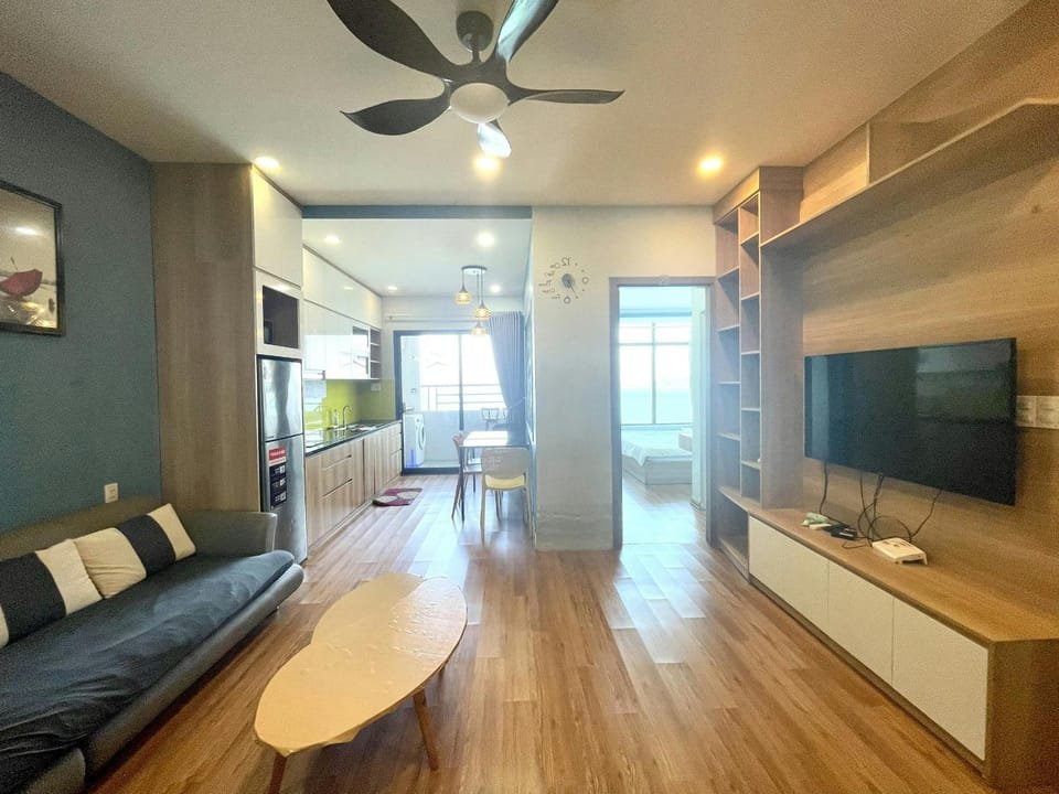 Communal lounge/ TV room, TV and multimedia, Living room, Seating area, Evening entertainment, fireplace, air conditioner