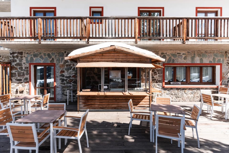 Property building, Balcony/Terrace