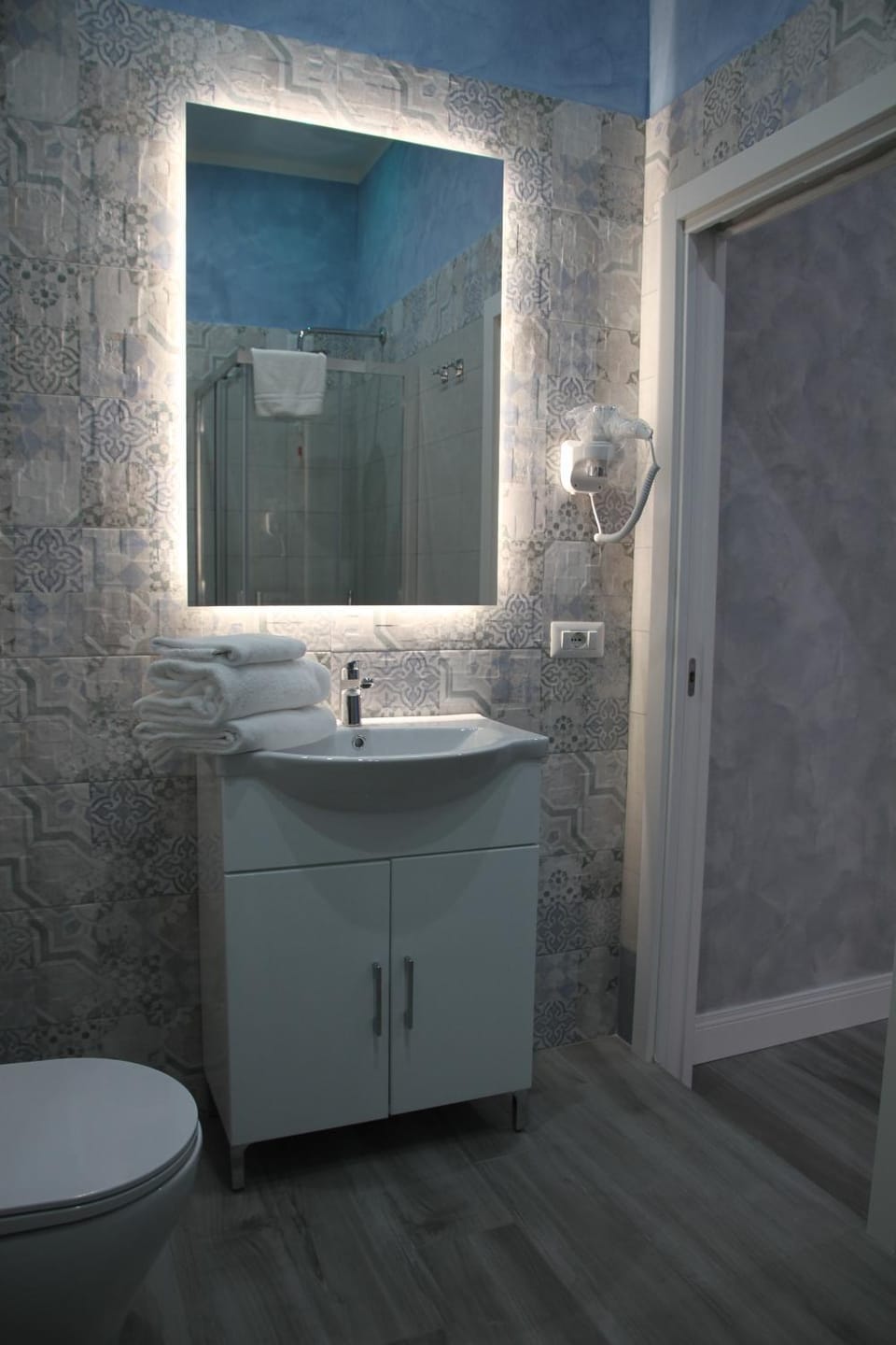 Shower, Bathroom