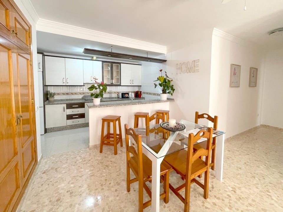 MELOSAS PRIMERA LINEA DE PLAYA - HOME RENt MALAGA Apartment in Torre del Mar