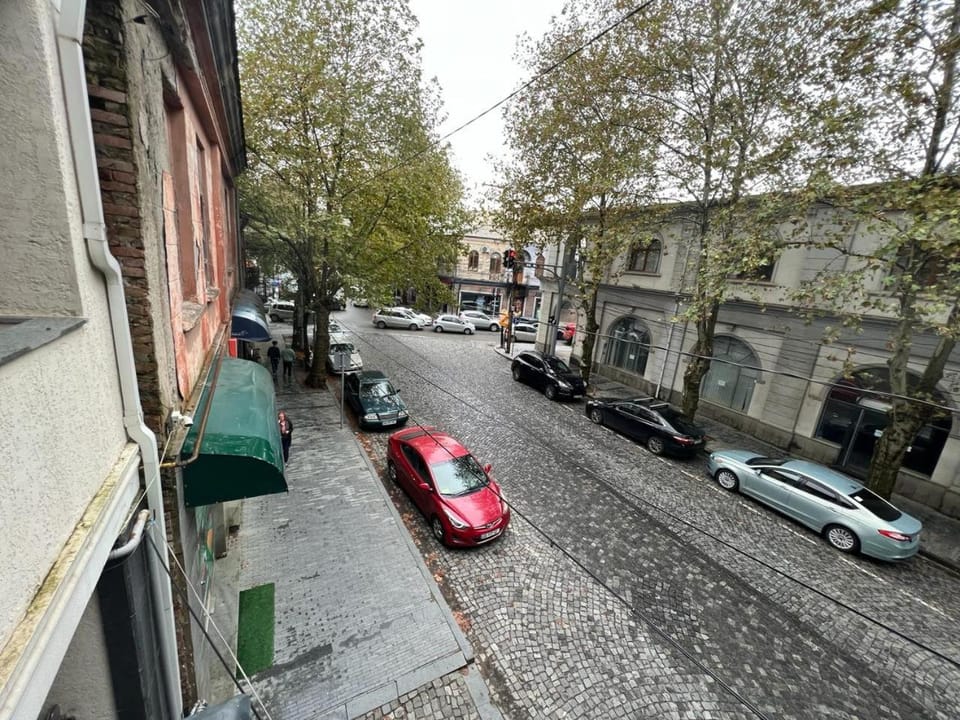 Neighbourhood, Street view, Location, Parking