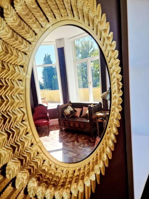 The Hamilton Luxury Let-The Duke Apartment in Wyre District