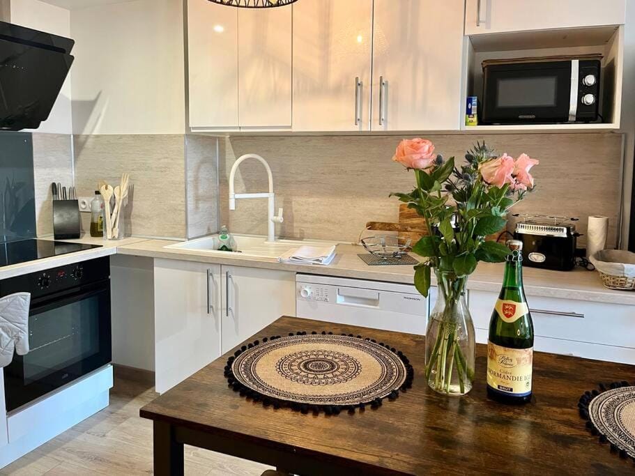 Boho Garden- Trouville-sur-Mer Apartment in Trouville-sur-Mer