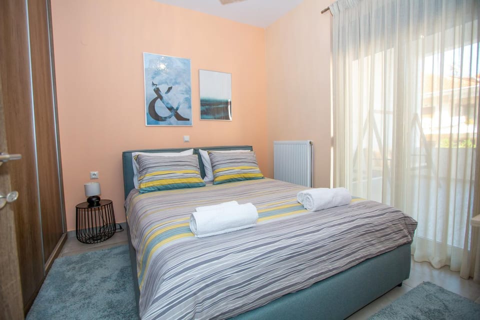 Modern Lake View Apartment Apartment in Ioannina