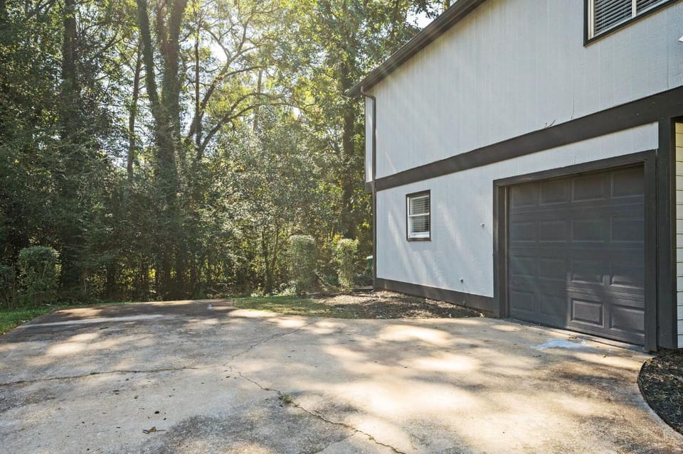 Property building, Spring, Day, Natural landscape