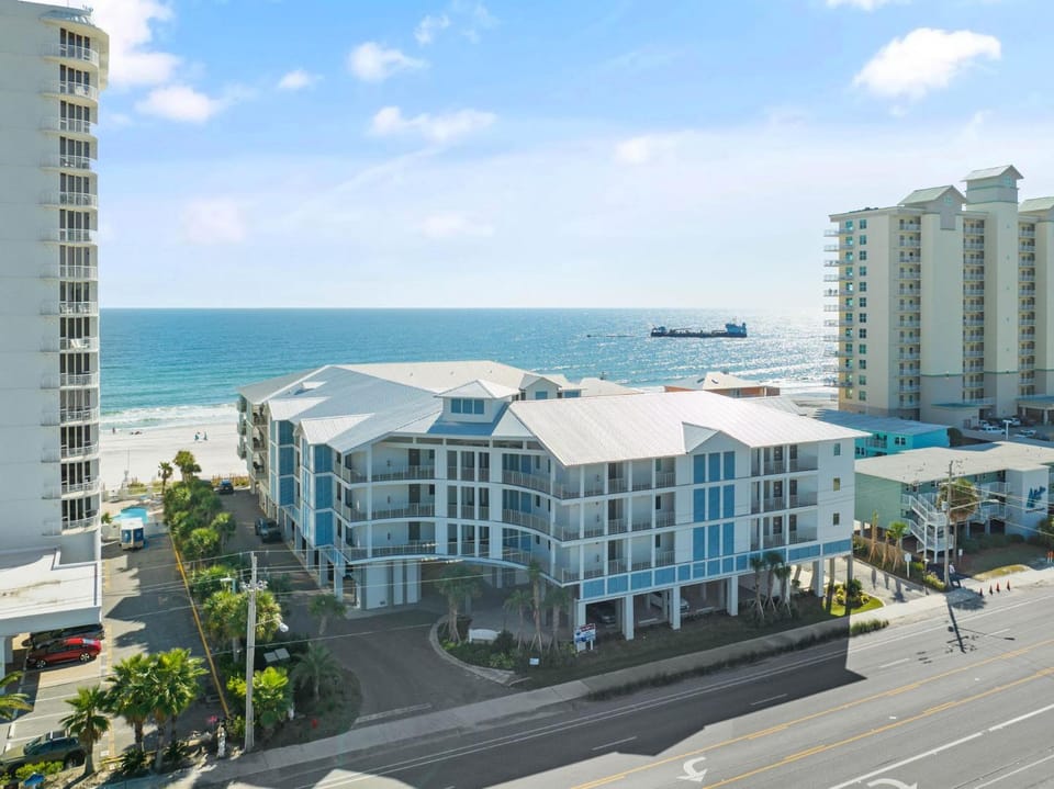 Sea Glass 316 by Vacation Homes Collection Apartment in West Beach
