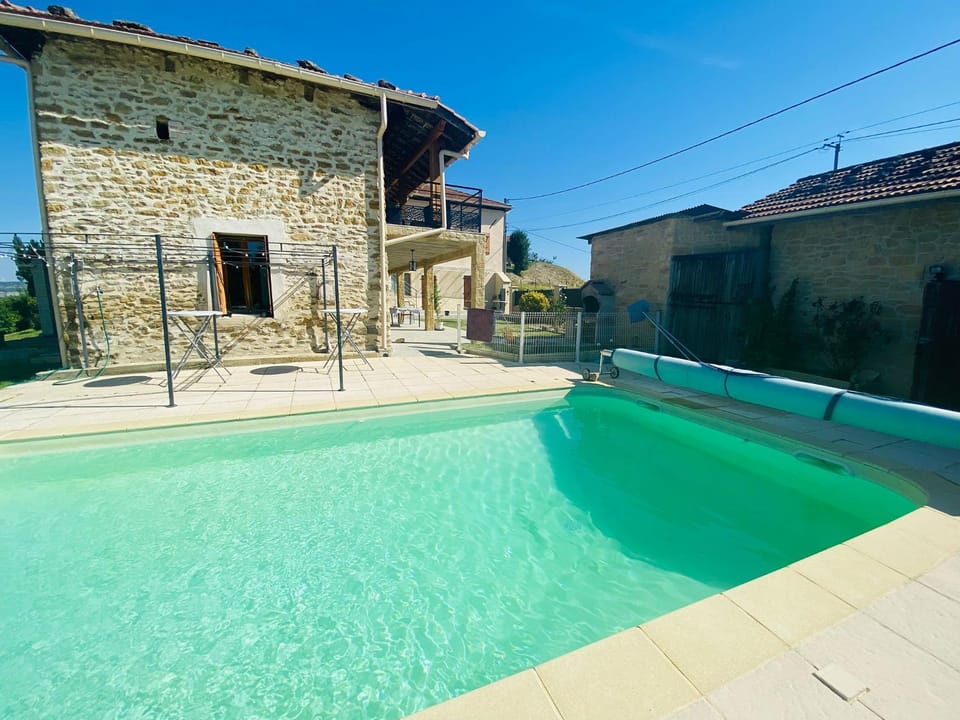 Swimming pool, Swimming pool