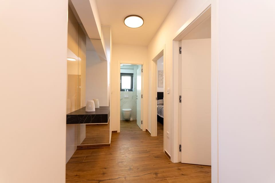 Bathroom, wardrobe