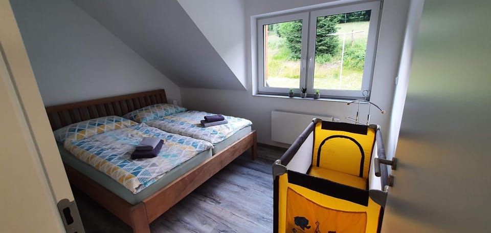 Bed, Bedroom, cot
