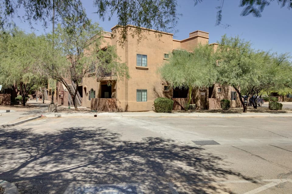 Tucson Condo Rental w/ Balcony + Mountain View! House in Catalina Foothills