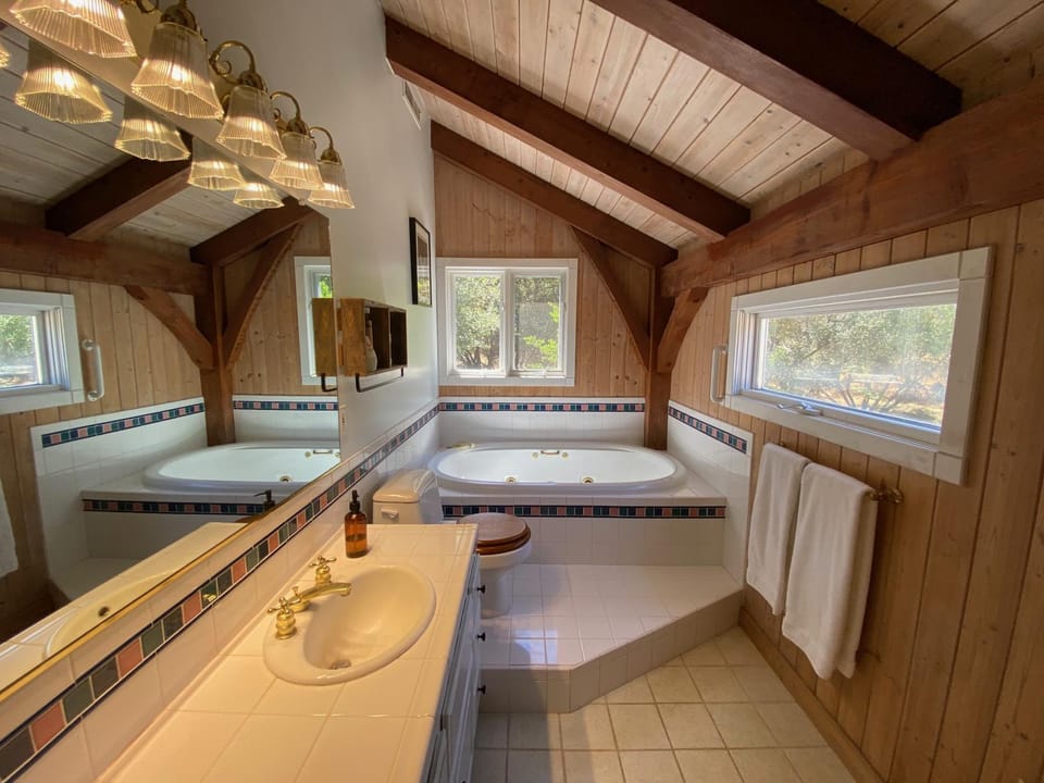 Bathroom, Bath