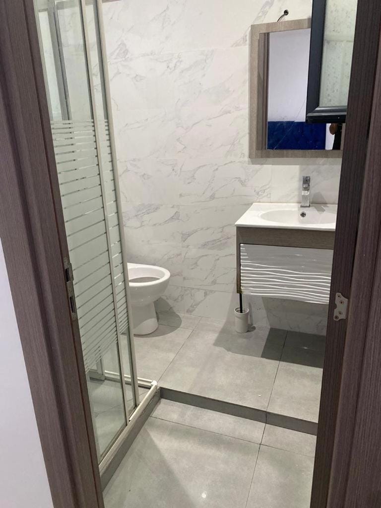 Shower, Toilet, Bathroom