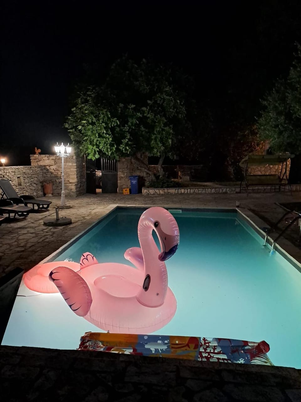 Location, children, Family