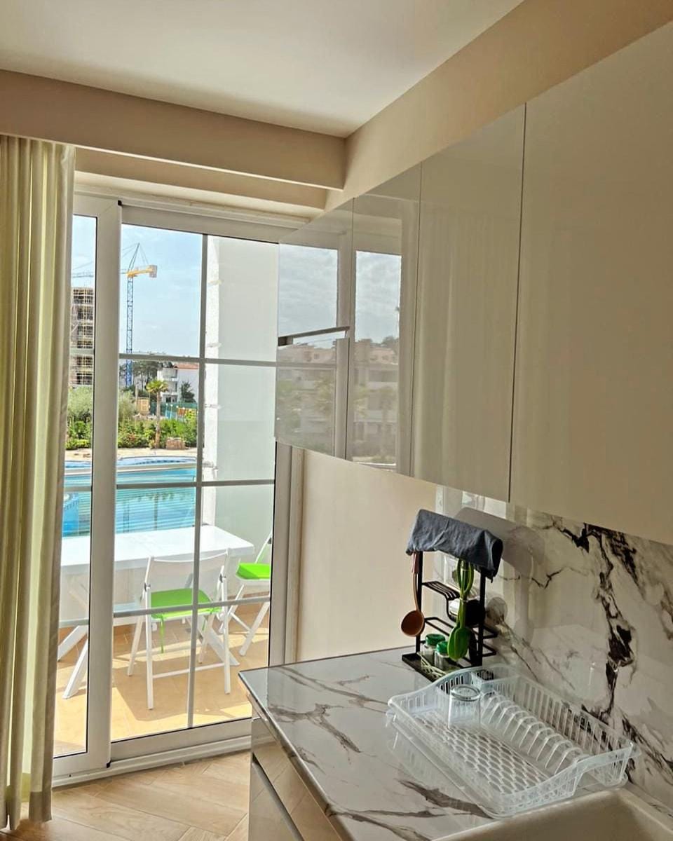 View (from property/room), Balcony/Terrace, Bedroom, Pool view
