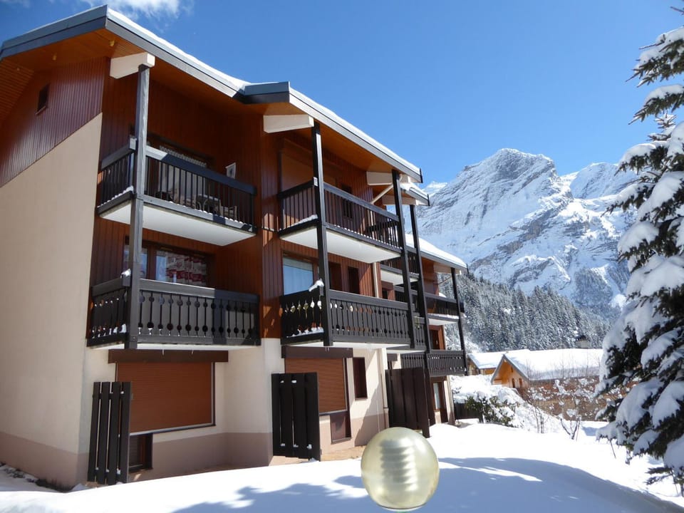 Appartement ensoleillé pour 4 personnes - FR-1-464-220 Apartment in Pralognan-la-Vanoise