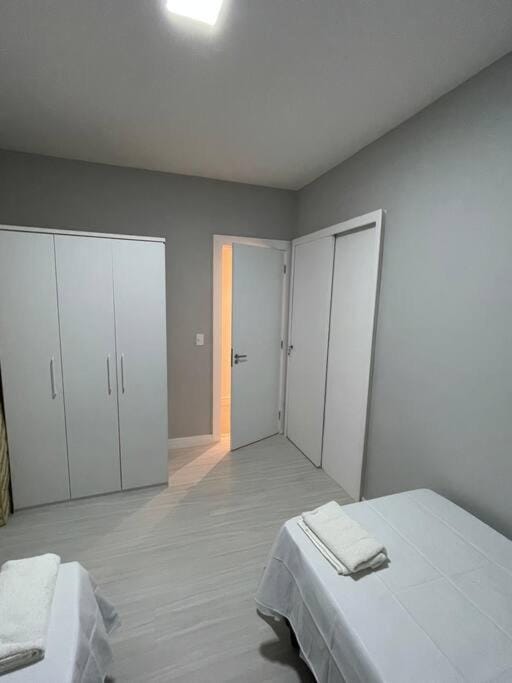 LEBLON QUADRA DA PRAIA 3 Quartos Apartment in Rio de Janeiro