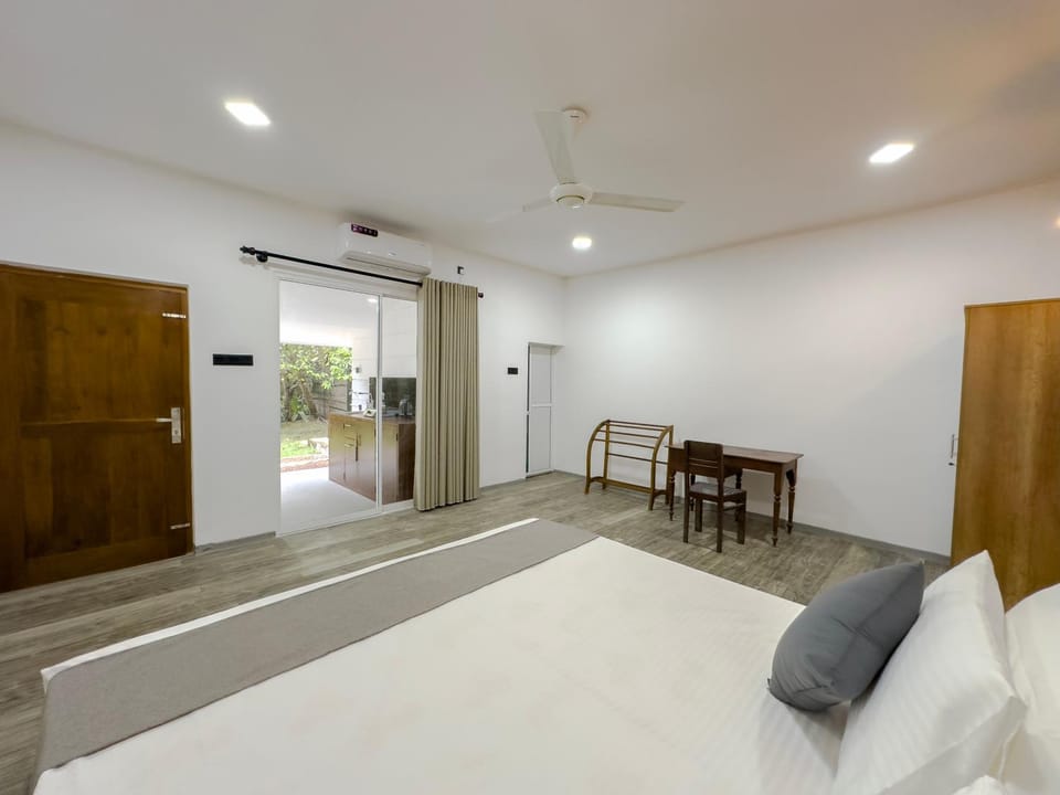 Photo of the whole room, kitchen, kitchen