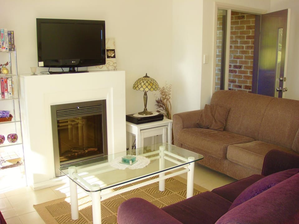 TV and multimedia, Seating area, Evening entertainment