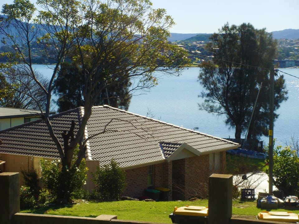 Property building, Day, Natural landscape, Lake view, Mountain view, River view