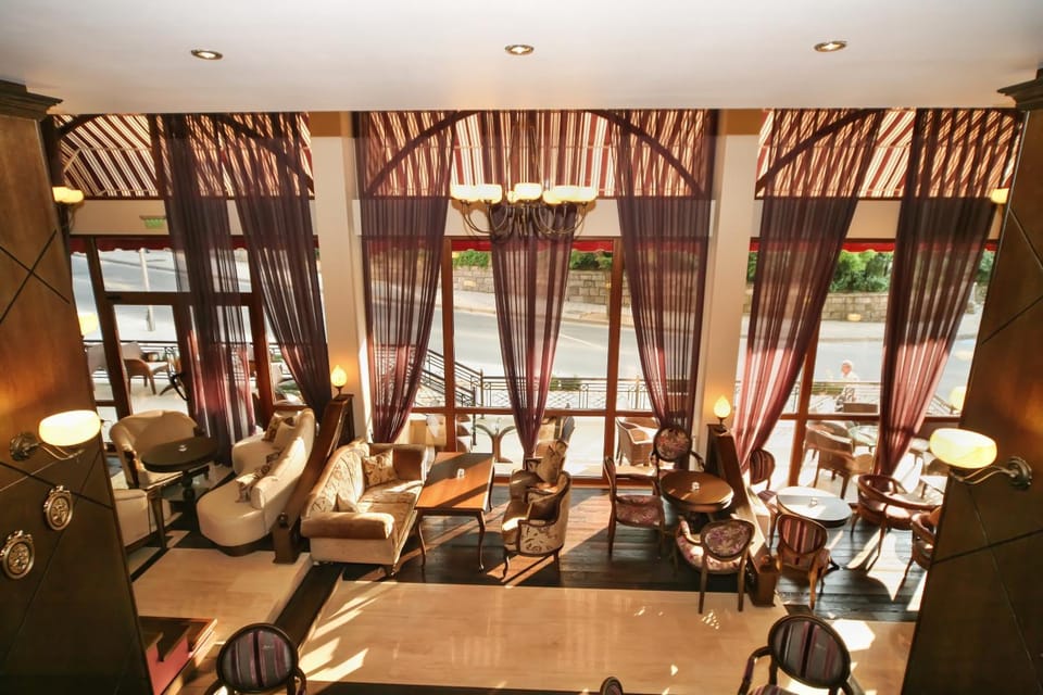 Day, Lounge or bar