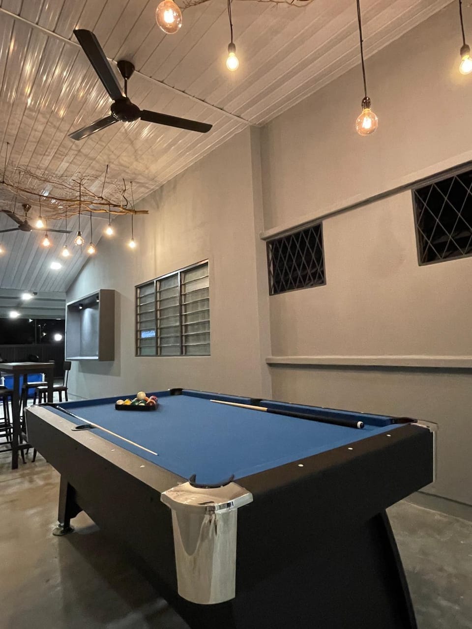 5R4B 15Pax V KTV,KID'S POOL,POOL TABLE NEAR USM,LWE HOSPITAL,SPI ARENA House in George Town