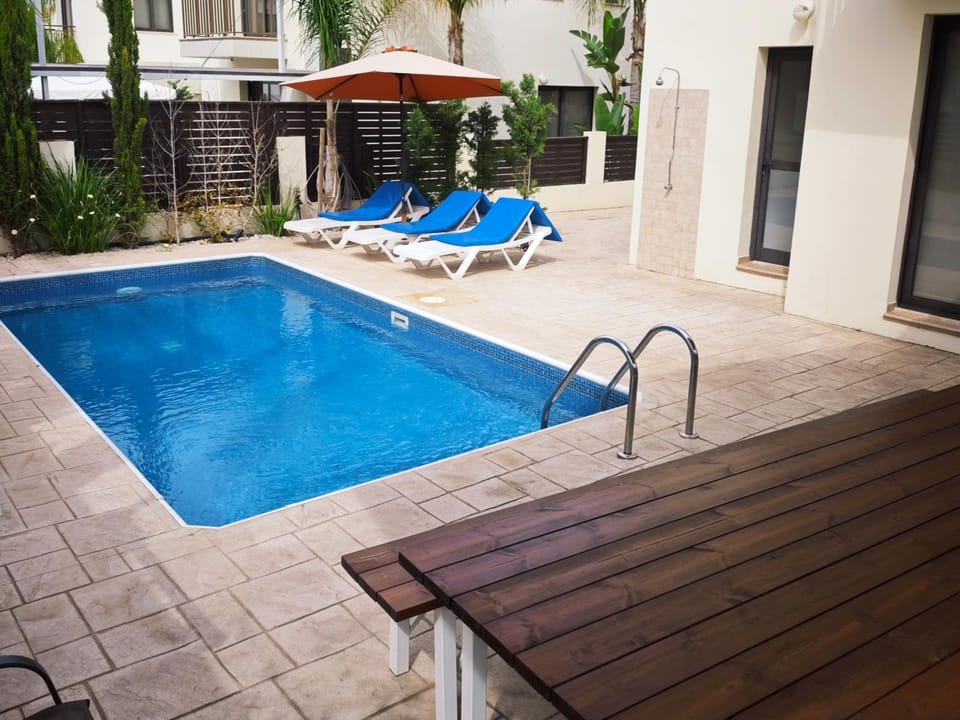 Patio, Swimming pool