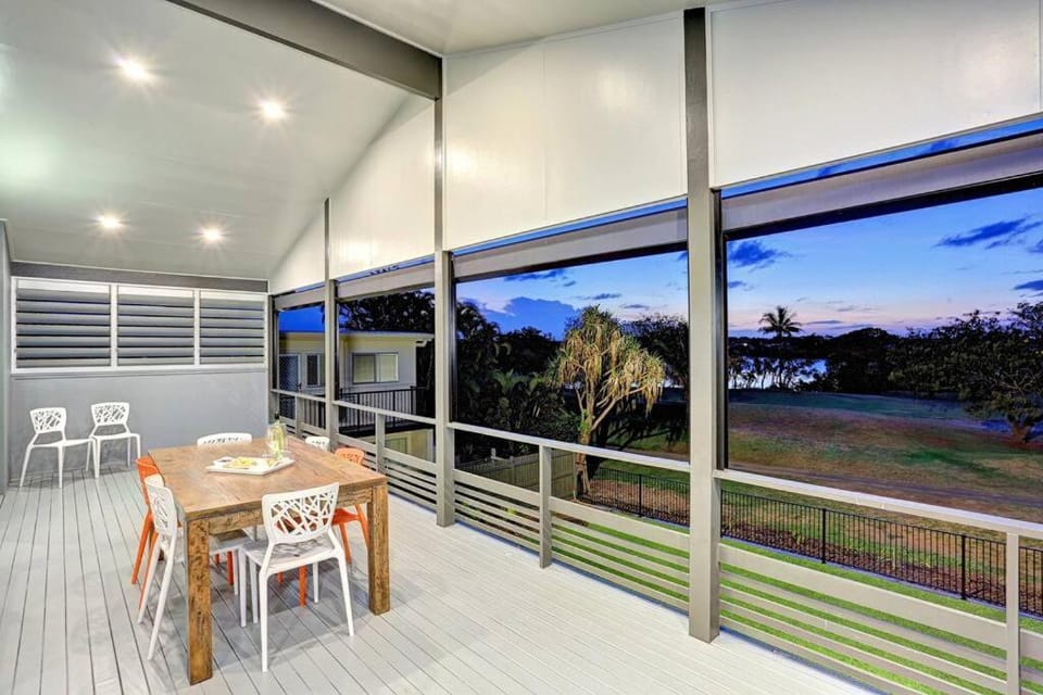 Seagrass - 4 ensuites, Sunset Deck, Walk everywhere House in Bargara