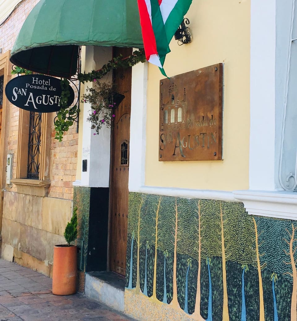 Logo/Certificate/Sign, Street view
