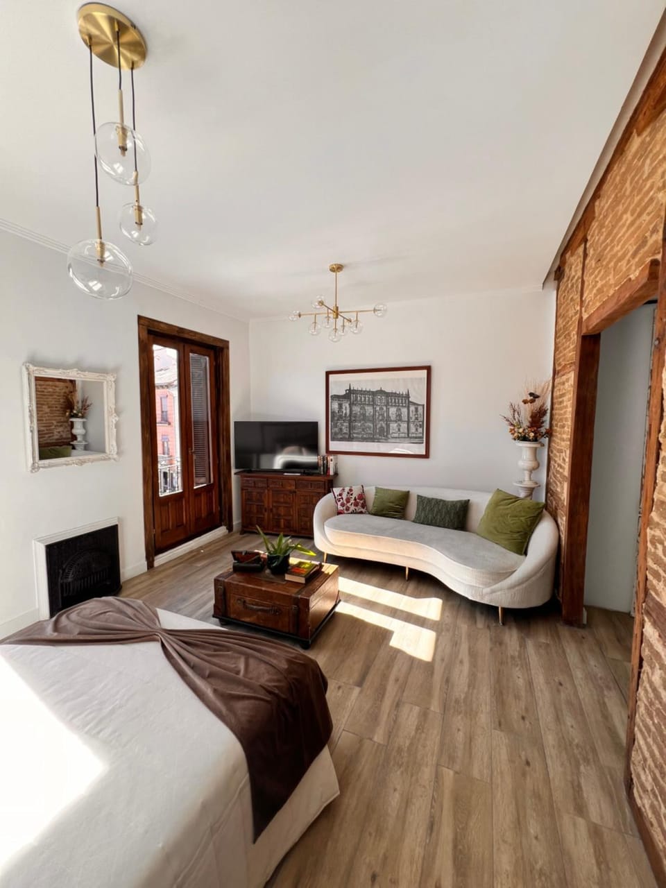 Living room, Bedroom