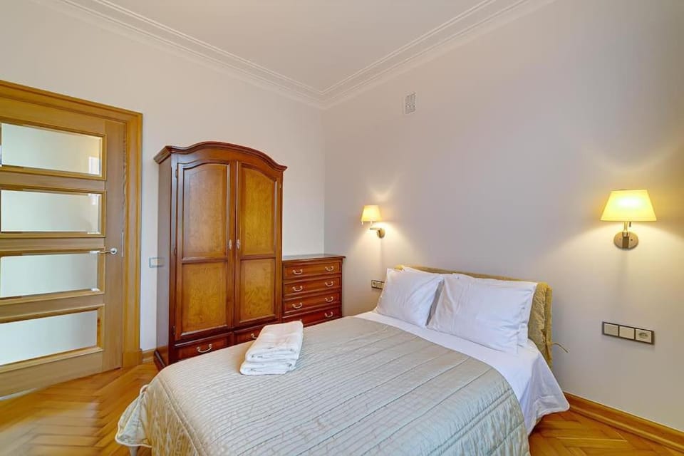 Bed, Bedroom, wardrobe