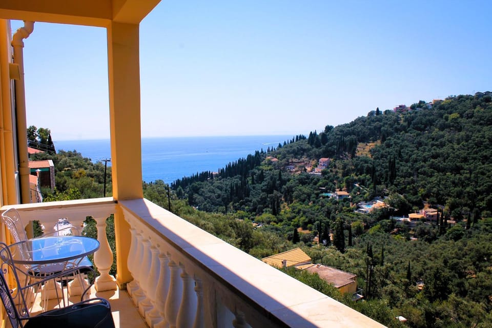 Balcony/Terrace, Dining area, Mountain view, Sea view