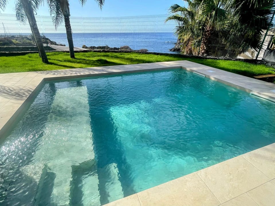 Sea view, Swimming pool, Swimming pool
