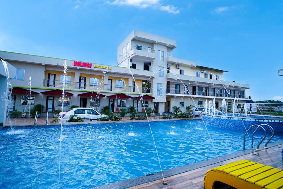 Property building, Pool view, Swimming pool