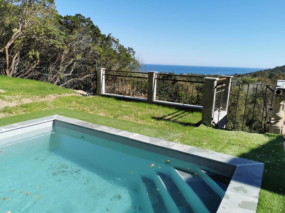 Maison avec vue sur la mer et piscine Villa in Corsica