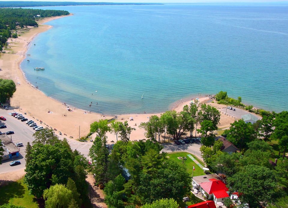 Bird's eye view, Lake view