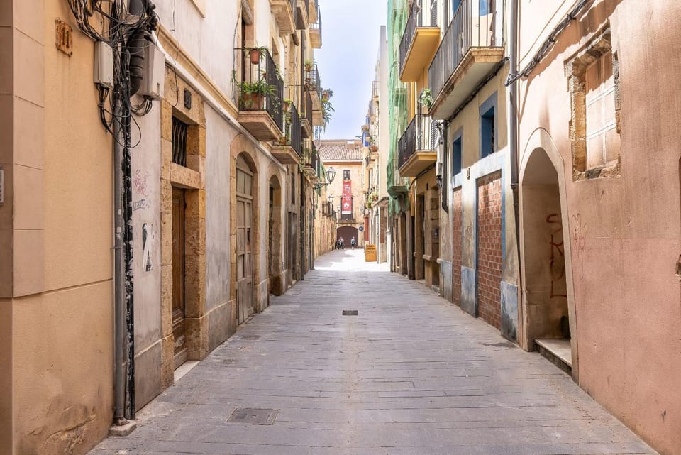 Old Town Studio - Unik Vacation Apartment in Tarragona