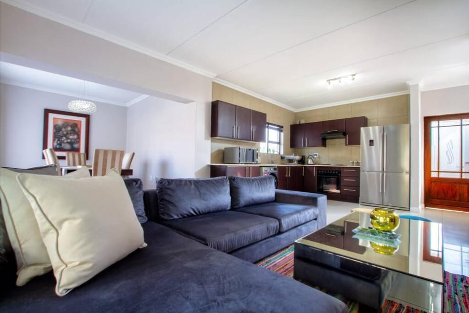 #AlimamaSpaces:The Lyndore Villa Apartment in Sandton