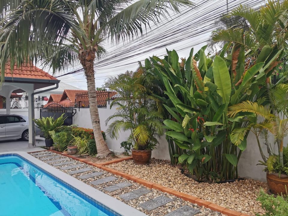 Detached 3 bed Villa, private pool - Nirvana Pool Villa 2 Villa in Pattaya City
