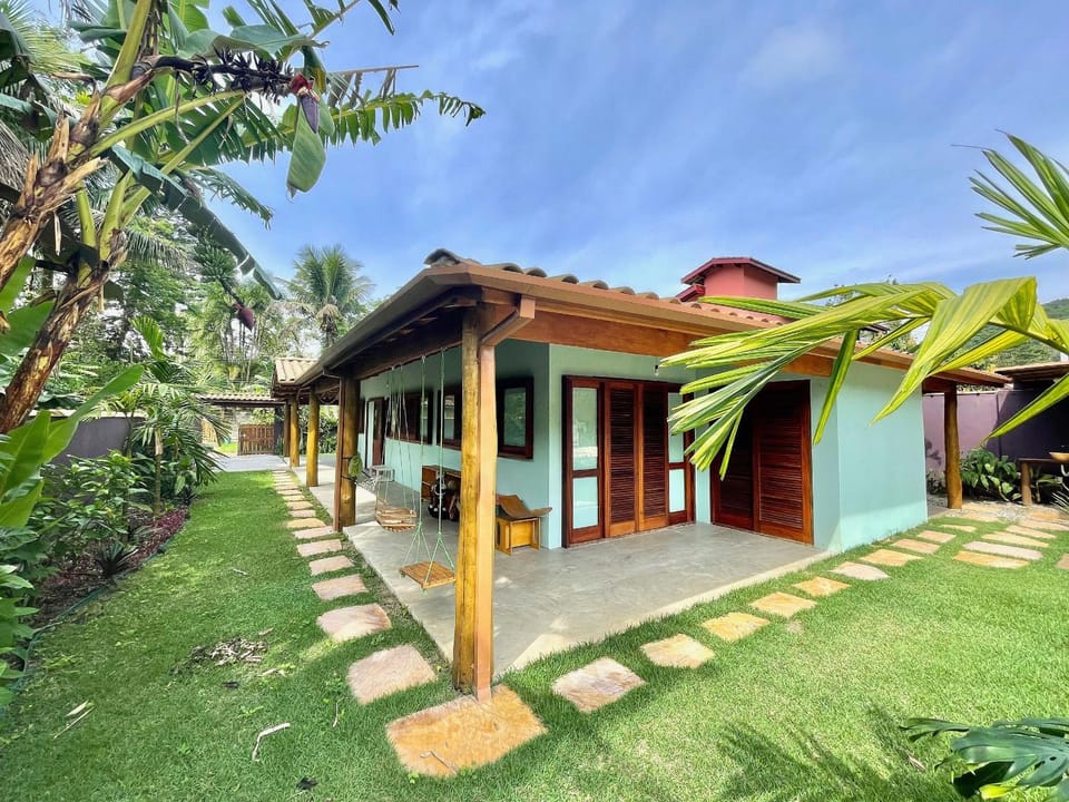 Linda Casa Ressaca 3 quartos c/ piscina House in Ubatuba