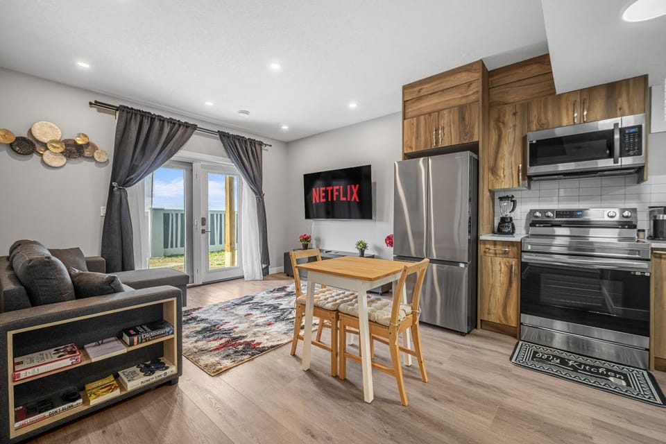 Kitchen or kitchenette, Living room, Dining area