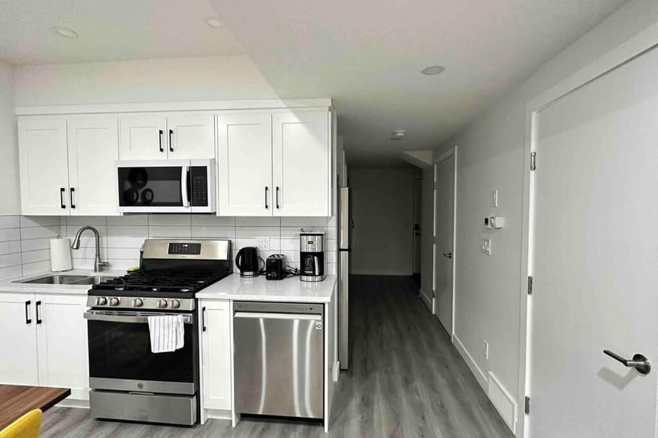 The Cozy Nest Apartment in Calgary