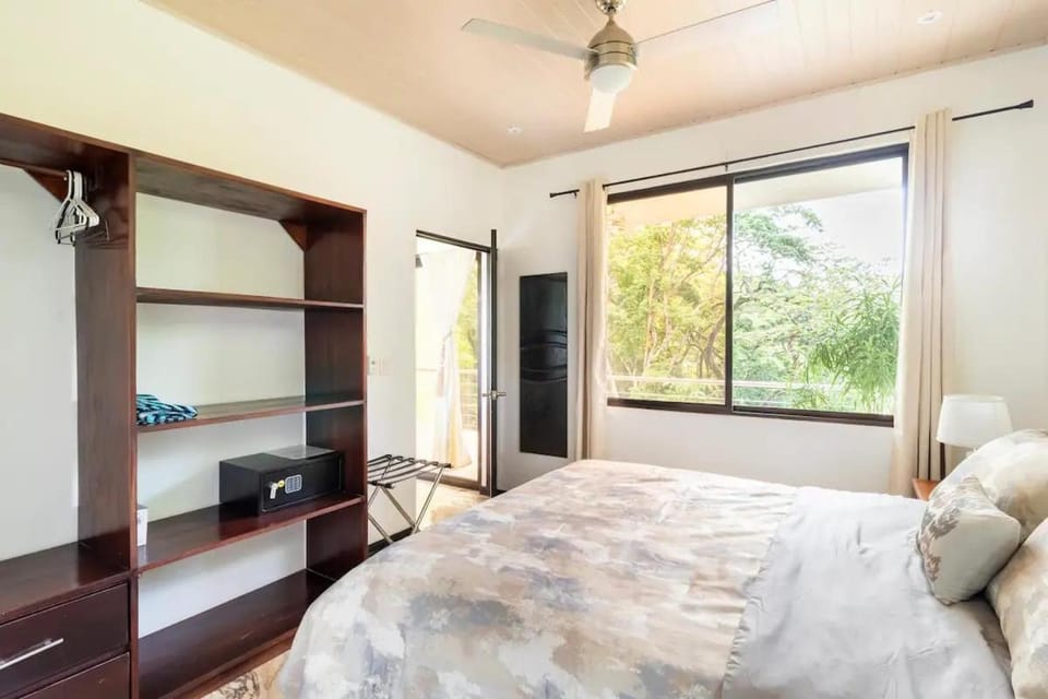 Penthouse Suite w/ Ocean and Pool View Apartment in Guanacaste Province