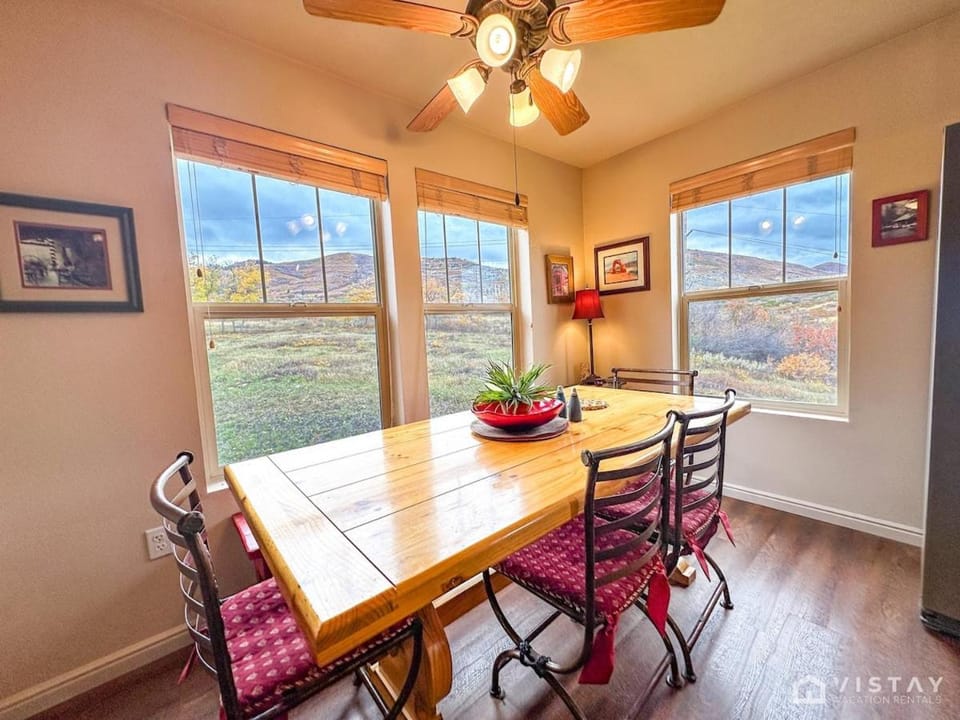 Newly Renovated! Fox Bay Retreat At Deer Valley House in Wasatch County
